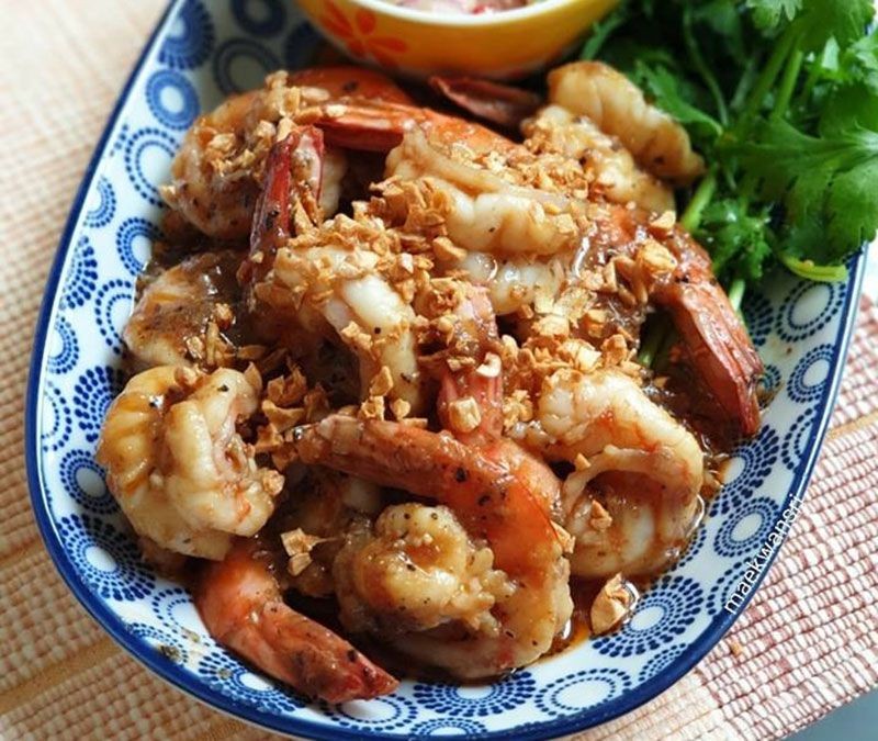 กุ้งผัดกระเทียมพริกไทย อาหารจานเดียว