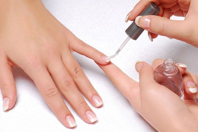 ยาทาเล็บทำให้เล็บเหลืองเหรอ...สาวมั่นไม่กลัวหรอก