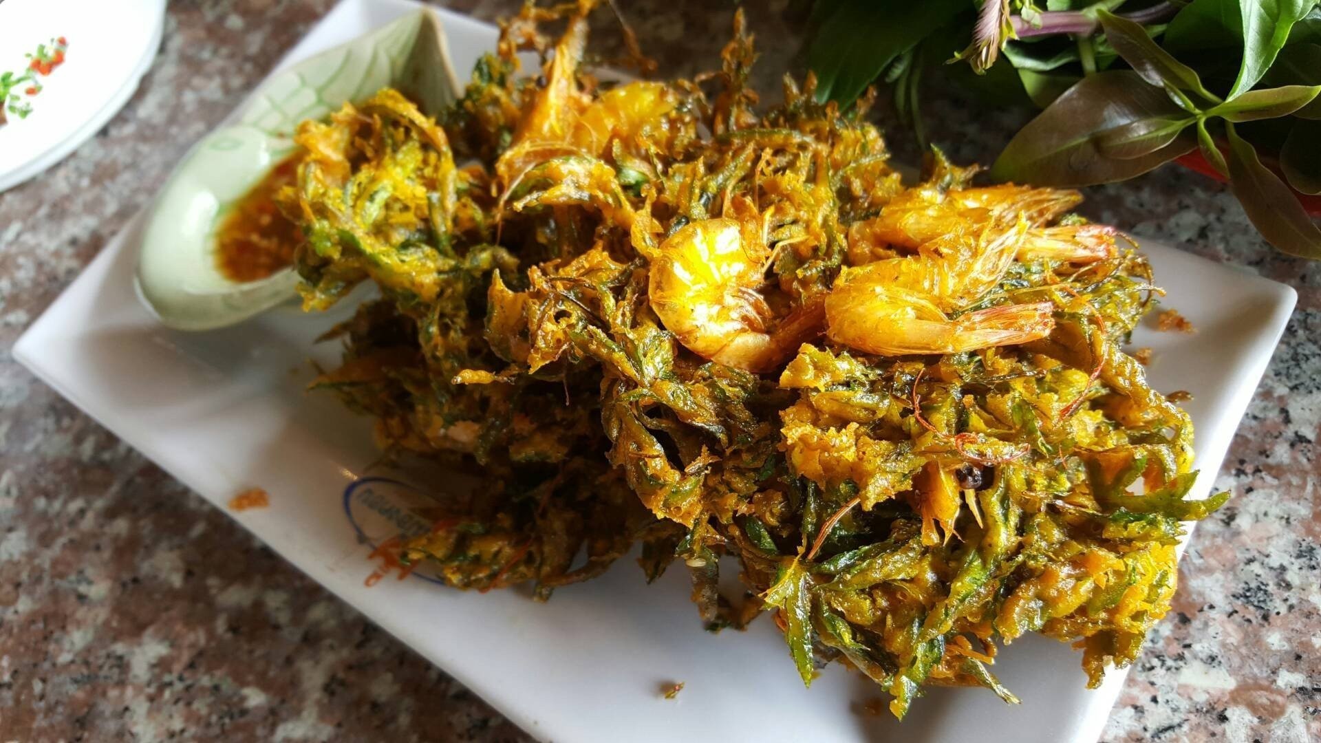 กุ้งทอดใบเล็บครุฑ (สากล) อาหารภาคใต้