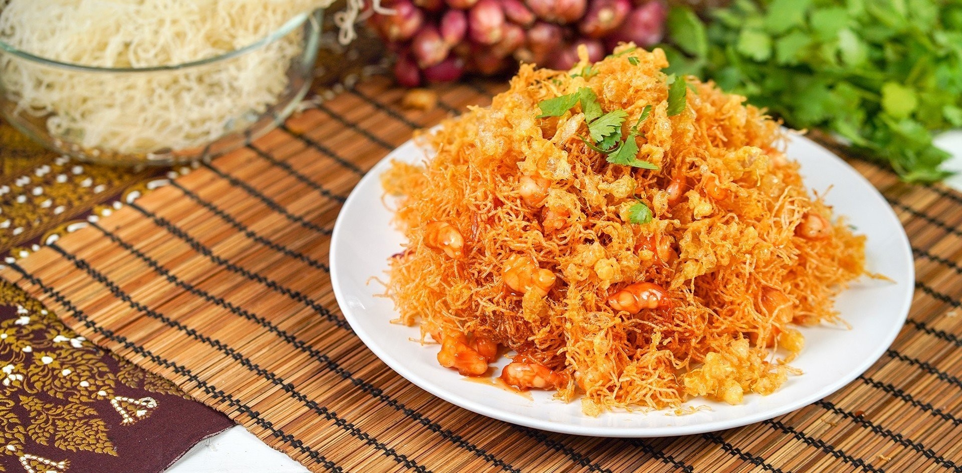 หมี่กรอบ (สากล) อาหารภาคกลาง