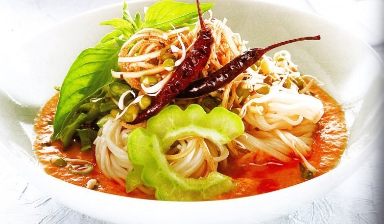 ขนมจีนน้ำยา (สากล) อาหารภาคกลาง