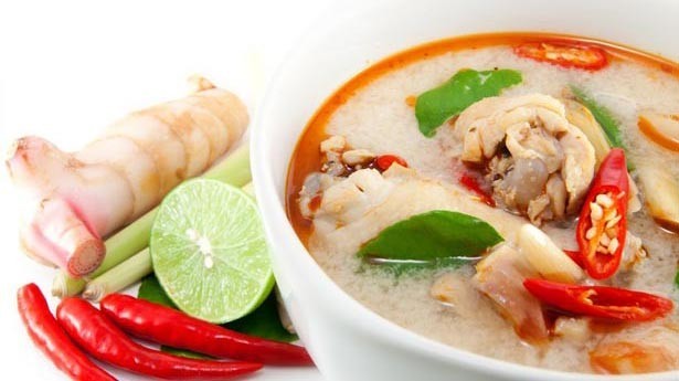 ต้มข่าไก่ อาหารภาคกลาง