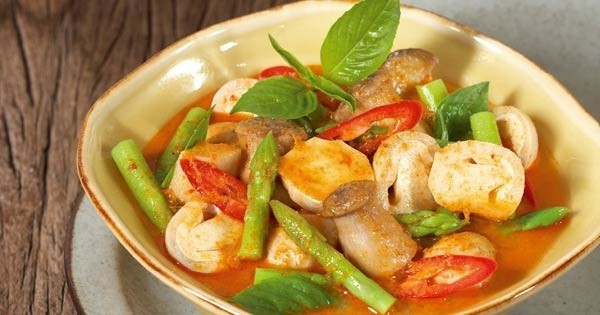 ขนมจีนพะแนงเห็ด (ประยุกต์) อาหารภาคกลาง