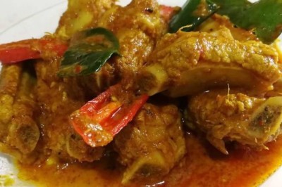 แกงคั่วกระดูกหมู อาหารภาคใต้