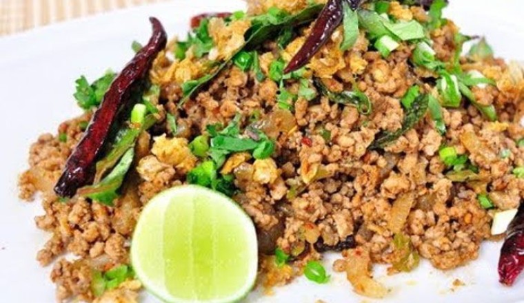 ลาบหมู (ดั้งเดิม) อาหารภาคเหนือ