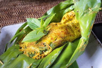 แอบปลากุ้ง (ดั้งเดิม) อาหารภาคเหนือ