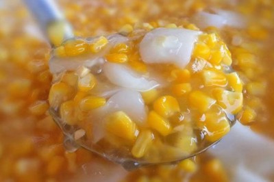 สาคูเปียกข้าวโพดมะพร้าวอ่อน ขนมไทย