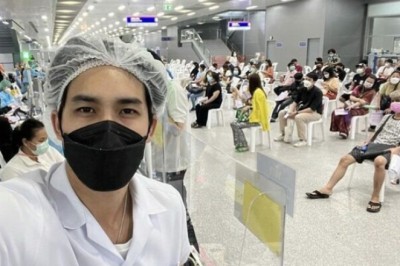หมอก้อง สรวิชญ์ เชิญชวน แพทย์ ทันตแพทย์ พยาบาล มาช่วยฉีดวัคซีนที่บางซื่อ