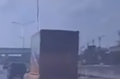 ระทึกบนถนน! รถพ่วงเหวี่ยงฟาดเบียดรถสีส้มขนส่งพัสดุค่ายดัง