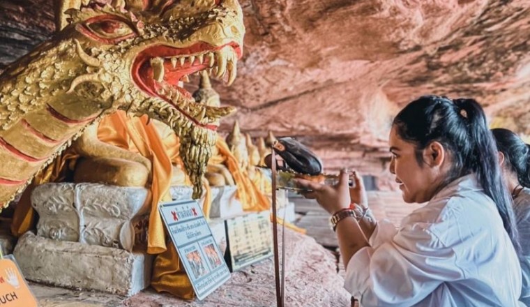 นิดเดียว! เลขธูป ฮาย อาภาพร เกือบเข้าตรงๆ 3ตัว งานนี้พลาดไปแค่จุดเดียว!