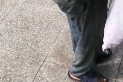 ปฏิเสธคงยาก! ขอทานยุคใหม่ ใช้ QR code เดินขอเงินผู้ใจบุญสร้างความแปลกตา