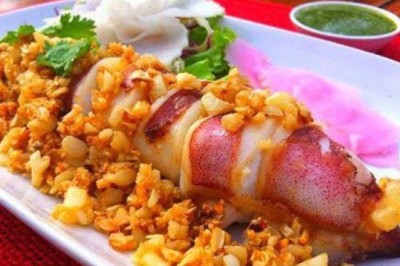 ปลาหมึกยัดไส้ทอดพริกไทยกระเทียม อาหารเพื่อสุขภาพ