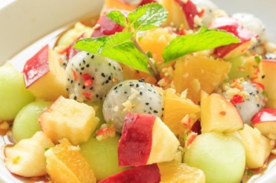 ยำผลไม้ อาหารเพื่อสุขภาพ