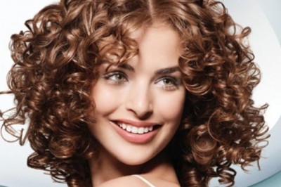 ดูแลผมดัดให้เหมาะกับหน้าร้อน