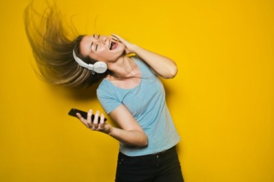 อันตรายจากการฟังเพลงดังเกินไป