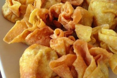 เกี๊ยวทอดสอดไส้ครีมชีส อาหารญี่ปุ่น