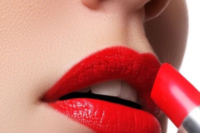 อาวุธลับเพื่อสีปากติดทนนาน