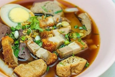 ก๋วยจั๊บน้ำข้น อาหารจานเดียว