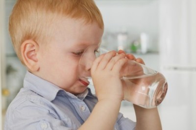 ลูกรักของแม่ดื่มน้ำน้อย  จะขาดน้ำมั้ยนะ