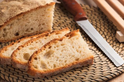 เคล็ดลับการหั่นขนมปังไม่ให้เนื้อขนมยุ่ย