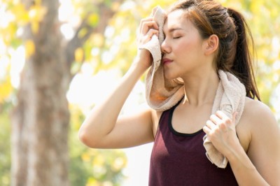 เหงื่อบำบัด