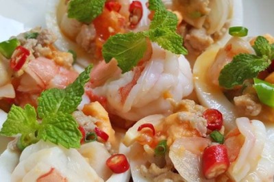 ยำไข่ต้ม อาหารจานเดียว