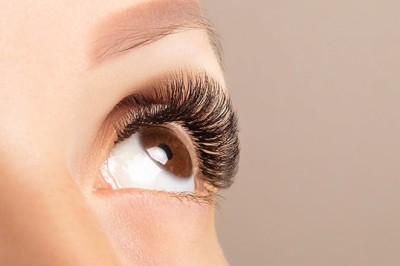 ดวงตามีเสน่ห์ด้วยขนตาปลอม