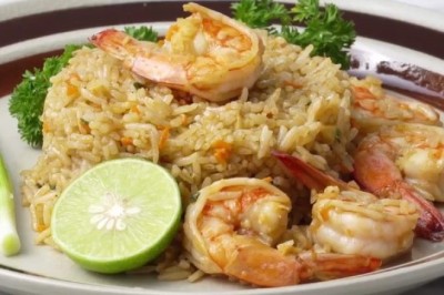 ข้าวผัดมันกุ้ง อาหารจานเดียว