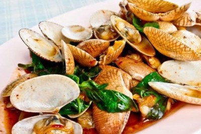 ผัดหอยลายน้ำพริกเผา อาหารจานเดียว