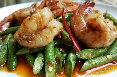 ผัดถั่วฝักยาวใส่กุ้ง อาหารจานเดียว