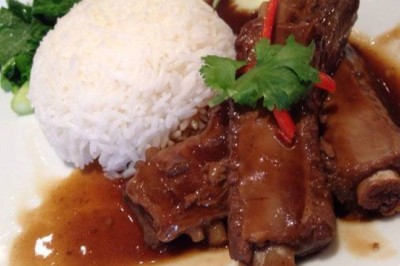 ข้าวซี่โครงหมูอบ อาหารจานเดียว