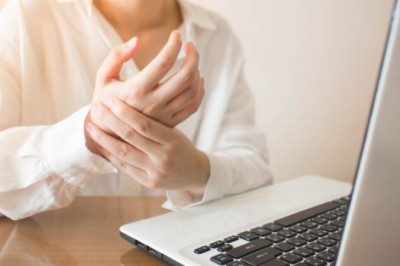 มาทำความรู้จักโรคนิ้วล็อกกันเถอะ