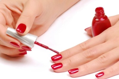 เคล็ดลับใช้ยาทาเล็บให้คุ้ม