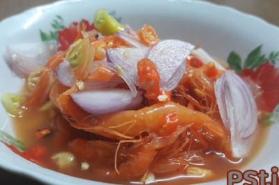 ยำกุ้งส้ม อาหารภาคใต้