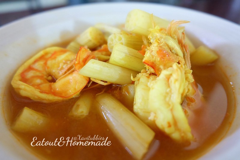 แกงส้มกุ้งกับต้นคูน (สากล) อาหารภาคใต้