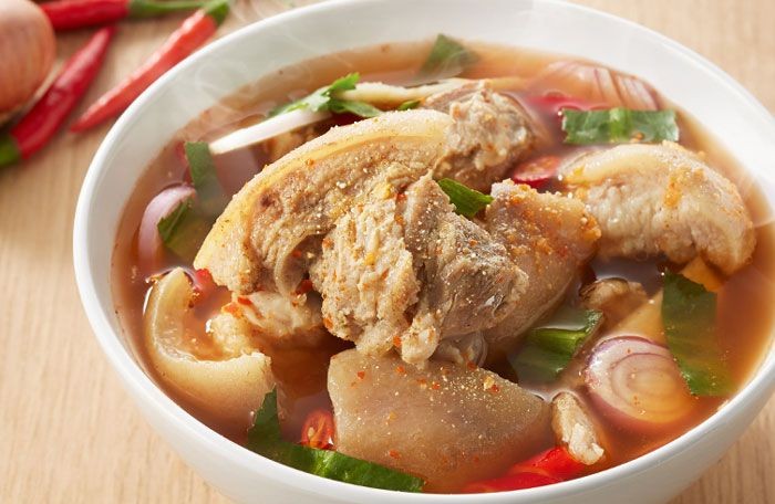 ต้มแซบเนื้อน่องขาหมู อาหารภาคอีสาน