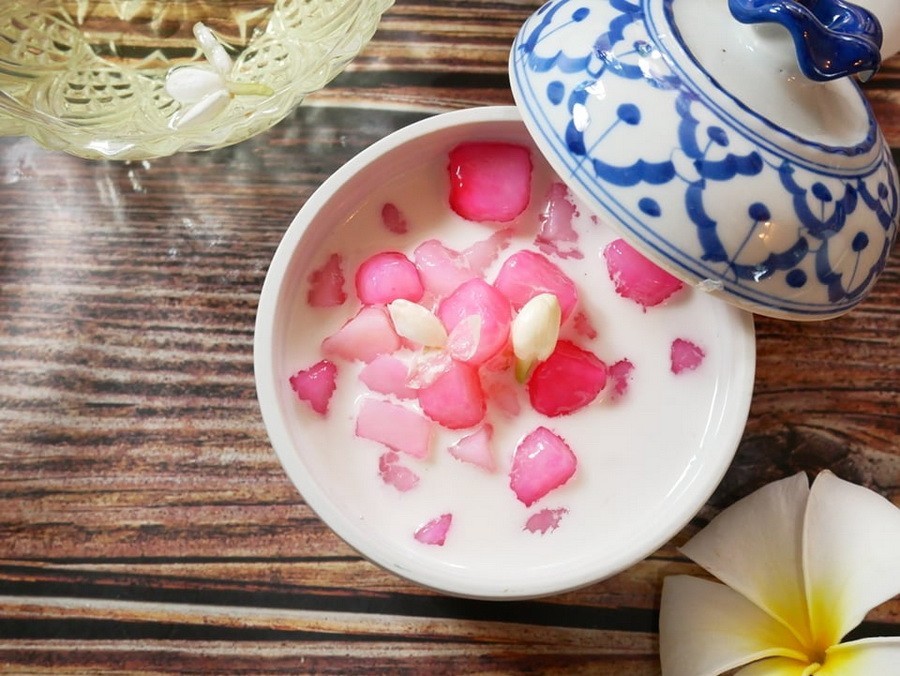 ขนมทับทิมกรอบ ขนมไทย