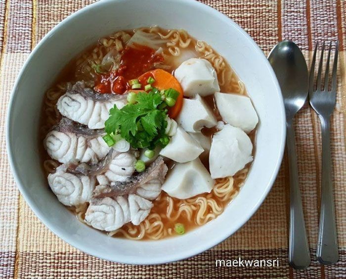 สุกี้มาม่าปลาเก๋าลวก อาหารจานเดียว