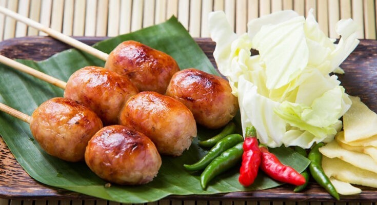 ไส้กรอกอีสาน (ประยุกต์) อาหารภาคอีสาน