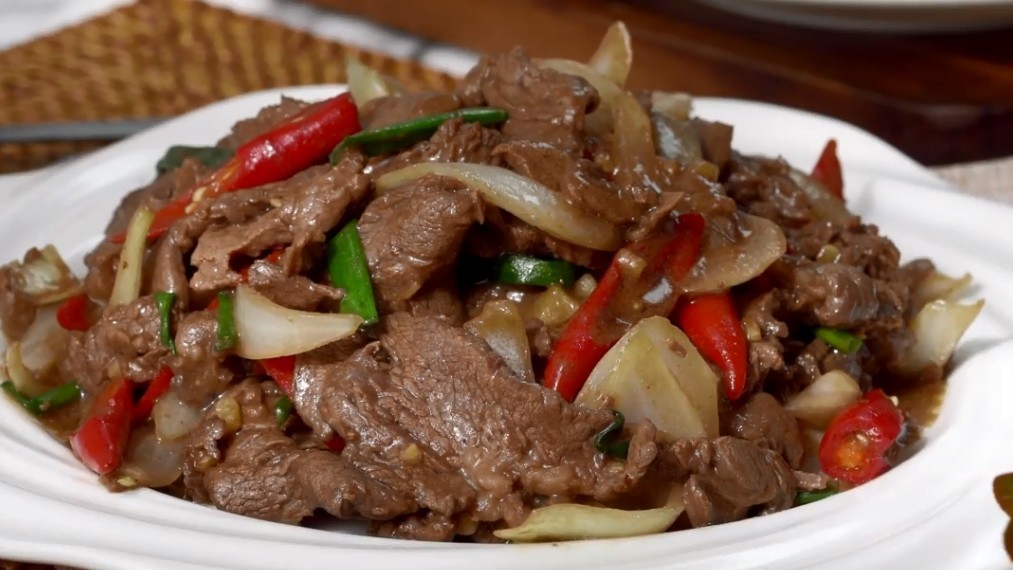 เนื้อผัดน้ำมันหอย อาหารภาคกลาง