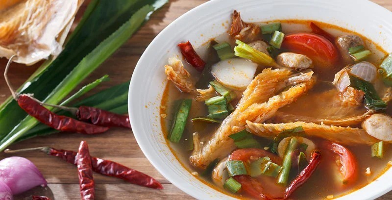 ต้มโคล้งปลากรอบ อาหารภาคกลาง