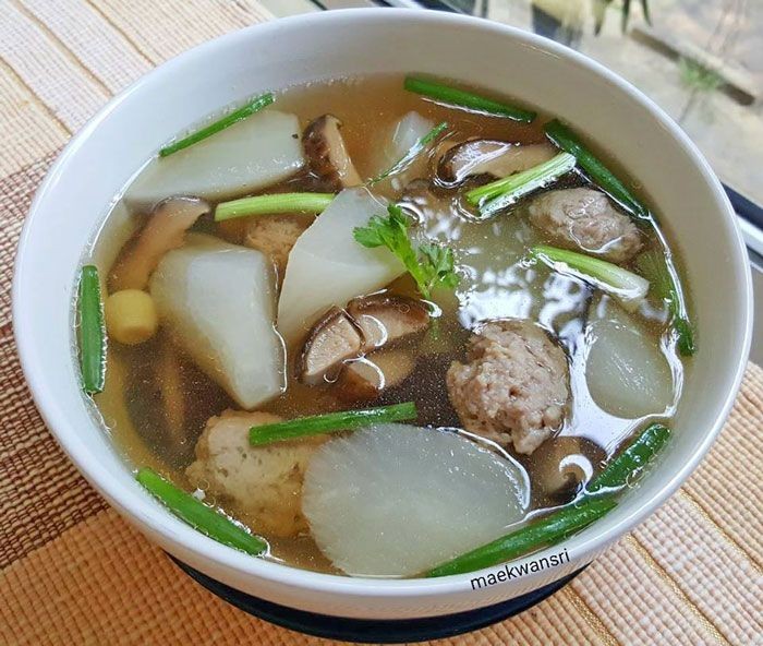 แกงจืดหัวไชเท้าไก่สับ อาหารภาคกลาง