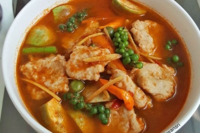 แกงป่าลูกชิ้นปลากราย อาหารภาคกลาง