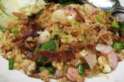 ลาบวุ้นเส้น อาหารภาคอีสาน