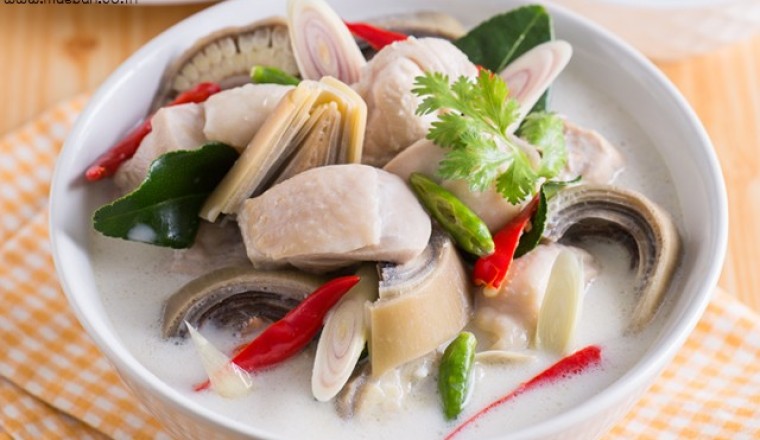 ต้มข่าหัวปลี อาหารภาคกลาง