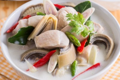 ต้มข่าหัวปลี อาหารภาคกลาง