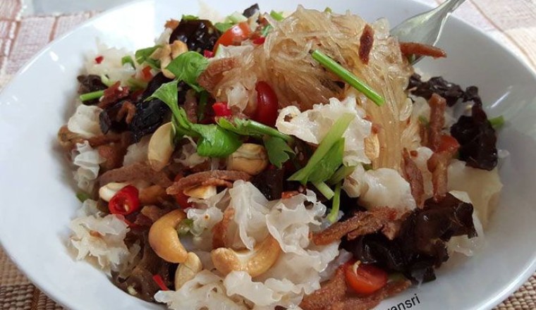 ยำวุ้นเส้นใส่เห็ด2สี เจ อาหารเจ