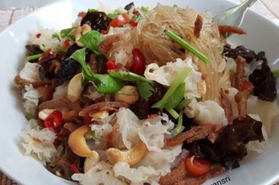 ยำวุ้นเส้นใส่เห็ด2สี เจ อาหารเจ