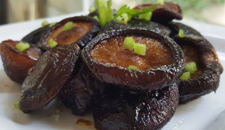 เห็ดหอมทอดซีอิ๊ว อาหารเจ