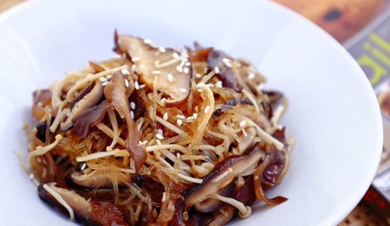 เห็ดสามเกลออบวุ้นเส้นเจ อาหารเจ